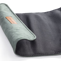 Heated Cushion 50 x 30 cm | USB - Black & Green